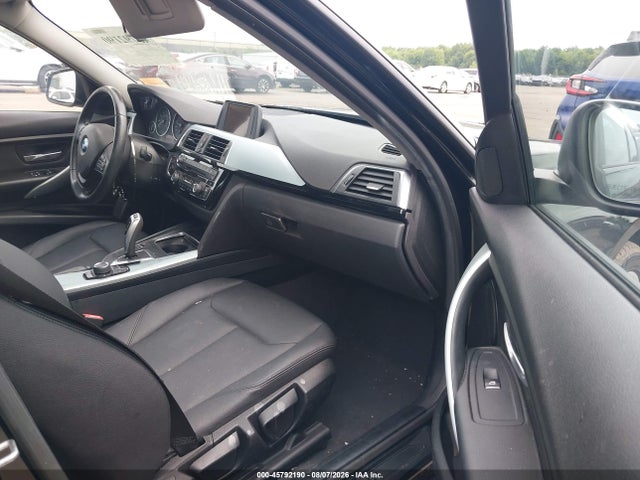 Продаж на аукціоні авто 2016 Bmw 320i Xdrive, vin: WBA8A3C50GK690661, номер лоту: 45792190