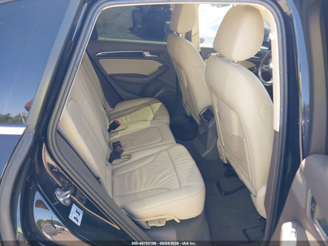 45792199 :رقم المزاد ، WA1CFAFP8EA048346 vin ، 2014 Audi Q5 2.0t Premium مزاد بيع