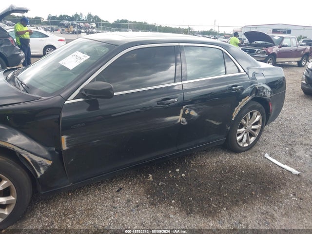 45792283 :رقم المزاد ، 2C3CCARG0GH270298 vin ، 2016 Chrysler 300 Anniversary Edition مزاد بيع