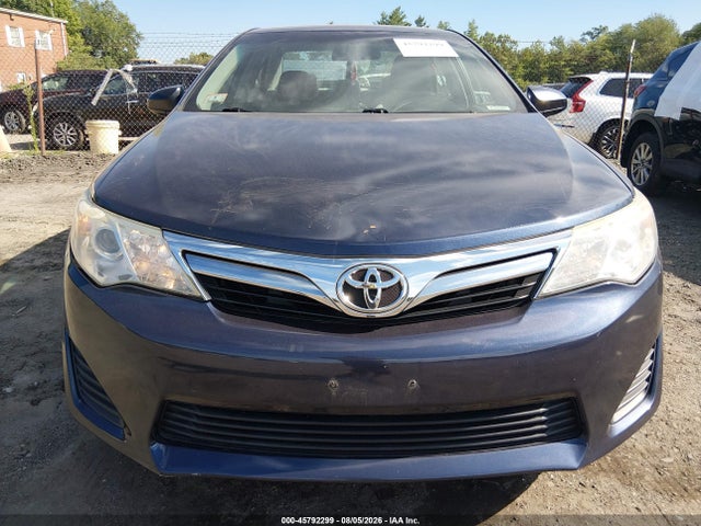 2014 Toyota Camry Le მანქანა იყიდება აუქციონზე, vin: 4T4BF1FK2ER383205, აუქციონის ნომერი: 45792299