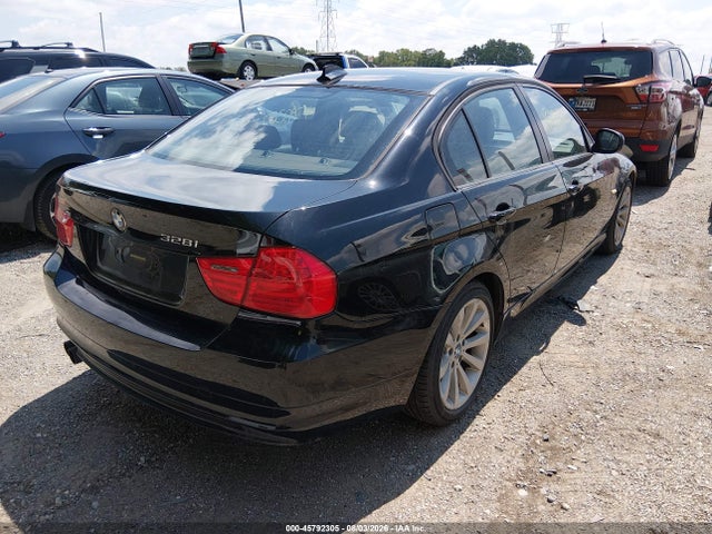 45792305 :رقم المزاد ، WBAPK5C58BA662335 vin ، 2011 Bmw 328i Xdrive مزاد بيع