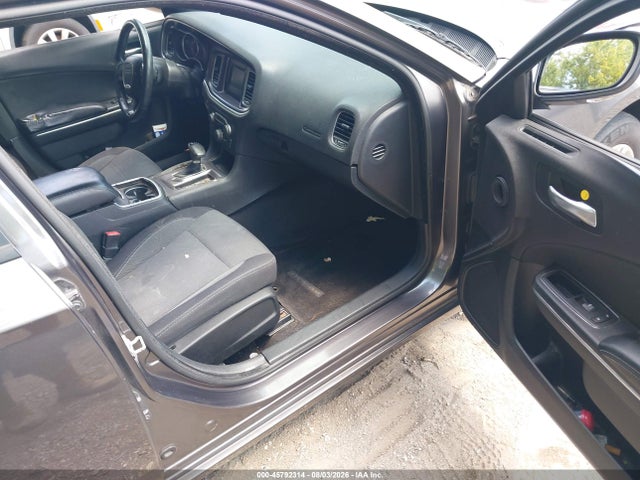 45792314 :رقم المزاد ، 2C3CDXBG5FH752645 vin ، 2015 Dodge Charger Se مزاد بيع
