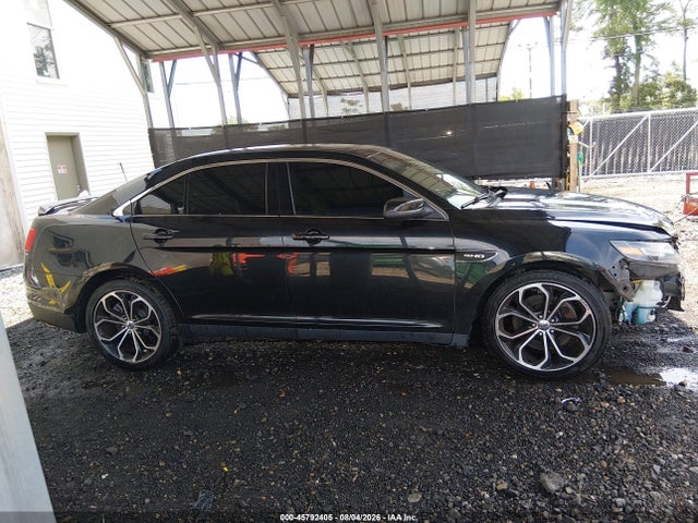 45792405 :رقم المزاد ، 1FAHP2KT4DG118184 vin ، 2013 Ford Taurus Sho مزاد بيع