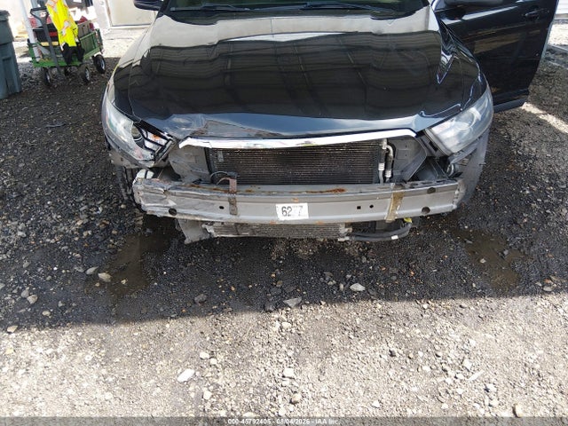 45792405 :رقم المزاد ، 1FAHP2KT4DG118184 vin ، 2013 Ford Taurus Sho مزاد بيع
