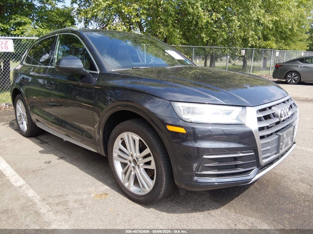45792406 :رقم المزاد ، WA1BNAFY9J2187574 vin ، 2018 Audi Q5 2.0t Premium/2.0t Tech Premium مزاد بيع