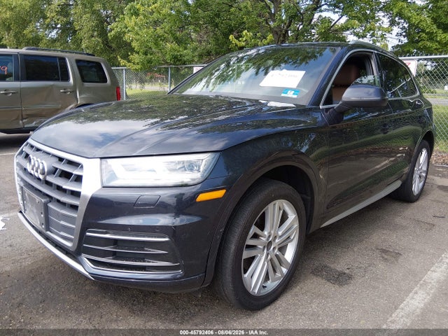 45792406 :رقم المزاد ، WA1BNAFY9J2187574 vin ، 2018 Audi Q5 2.0t Premium/2.0t Tech Premium مزاد بيع