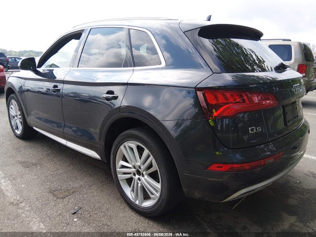 45792406 :رقم المزاد ، WA1BNAFY9J2187574 vin ، 2018 Audi Q5 2.0t Premium/2.0t Tech Premium مزاد بيع