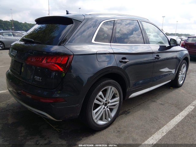 45792406 :رقم المزاد ، WA1BNAFY9J2187574 vin ، 2018 Audi Q5 2.0t Premium/2.0t Tech Premium مزاد بيع