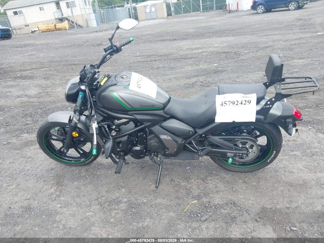 Kawasaki En650 C 2022 JKAENEC14NDA05532 Image 13
