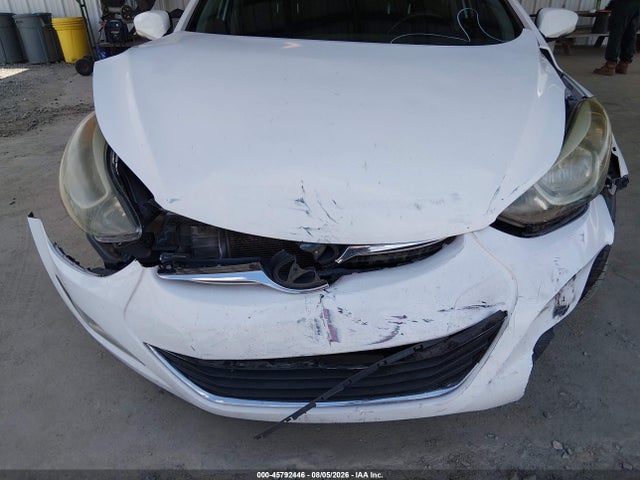 2016 Hyundai Elantra Value Edition მანქანა იყიდება აუქციონზე, vin: 5NPDH4AE6GH747322, აუქციონის ნომერი: 45792446