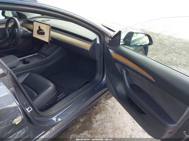 5YJ3E1EB5NF330448 Tesla Model 3 Long Range Dual Motor All-wheel Drive