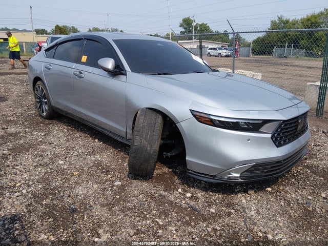 2024 Honda Accord Hybrid Touring მანქანა იყიდება აუქციონზე, vin: 1HGCY2F82RA009614, აუქციონის ნომერი: 45792483