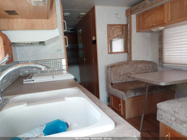 Продажа на аукционе авто 2002 Workhorse Custom Chassis Motorhome Chassis P3500, vin: 5B4LP57G423344544, номер лота: 45792502