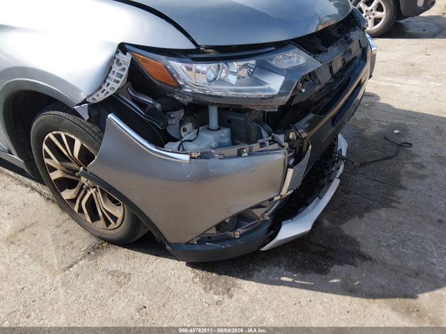 Aukcja sprzedaży 2018 Mitsubishi Outlander Es, vin: JA4AD2A3XJZ063000, numer aukcji: 45792511