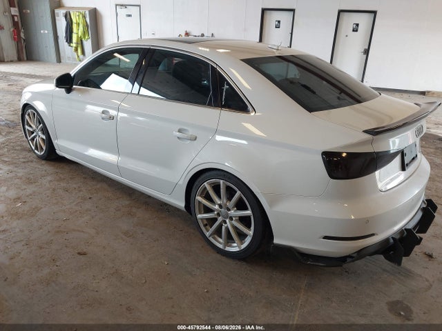 45792544 :رقم المزاد ، WAUEFGFFXF1109588 vin ، 2015 Audi A3 2.0t Premium مزاد بيع