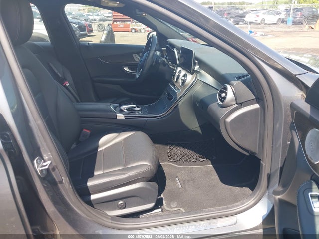 45792583 :رقم المزاد ، 55SWF8EB3KU284535 vin ، 2019 Mercedes-benz C 300 4matic مزاد بيع