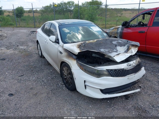 Продажа на аукционе авто 2016 Kia Optima Ex, vin: 5XXGU4L31GG107633, номер лота: 45792627