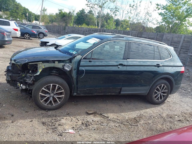 3VV2B7AX6KM151224 Volkswagen Tiguan 2.0t Se/2.0t Sel/2.0t Sel R-line/2.0t Sel R-line Black