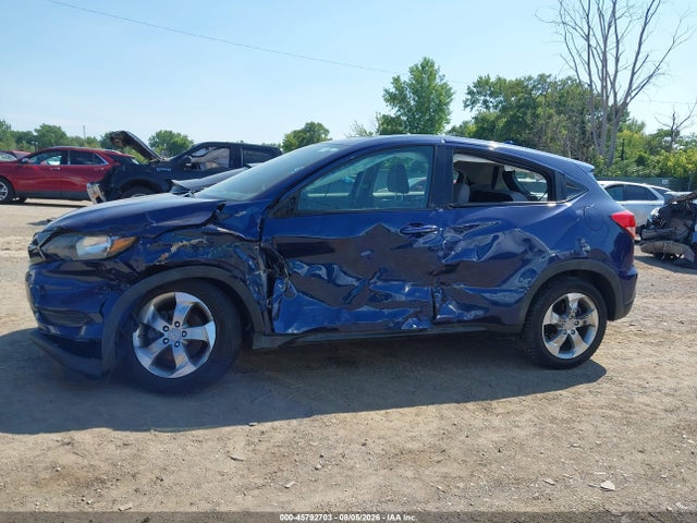 2017 Honda Hr-v Lx მანქანა იყიდება აუქციონზე, vin: 3CZRU5H36HG701800, აუქციონის ნომერი: 45792703