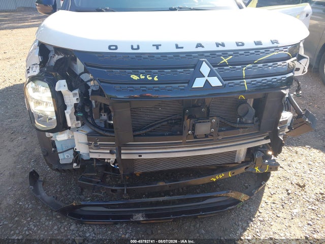 45792741 :رقم المزاد ، JA4J3UA81NZ076606 vin ، 2022 Mitsubishi Outlander Black Edition 2wd/se 2.5 2wd/se Launch Edition 2wd مزاد بيع