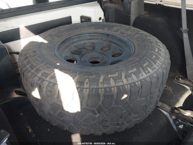 45792758 :رقم المزاد ، 1J4HA3H17BL528662 vin ، 2011 Jeep Wrangler Unlimited Sport مزاد بيع