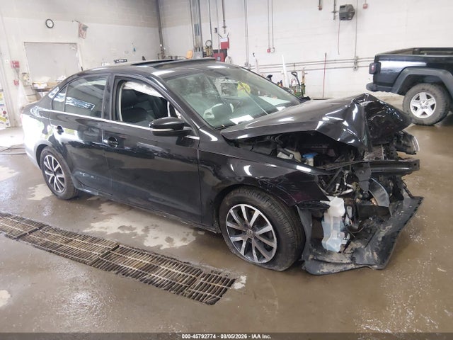 2017 Volkswagen Jetta 1.4t Se მანქანა იყიდება აუქციონზე, vin: 3VWDB7AJ9HM275223, აუქციონის ნომერი: 45792774