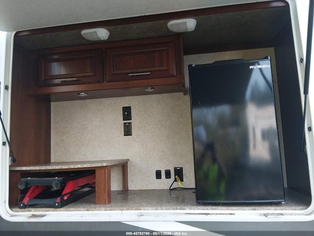 Продаж на аукціоні авто 2015 Forest River Wildcat 344qb 5th Whl Travel Trailer, vin: 4X4FWCK25FV029203, номер лоту: 45792790