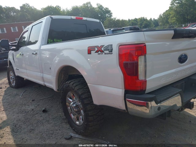 45792792 :رقم المزاد ، 1FT8W3BT2JEC34624 vin ، 2018 Ford F-350 Lariat مزاد بيع