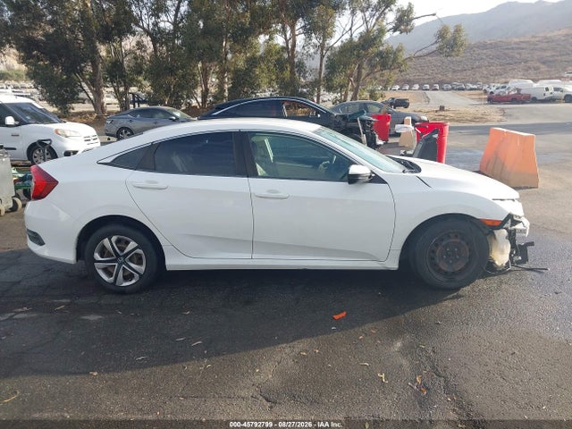 Honda Civic Lx 2018 2HGFC2F54JH536478 Image 15