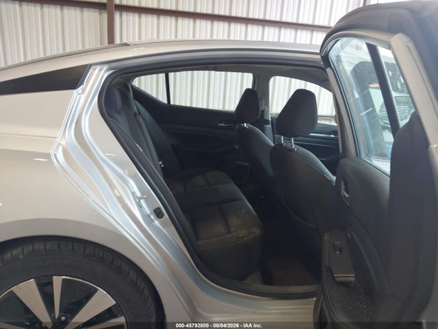 1N4BL4DV7NN386784 Nissan Altima Sv Fwd