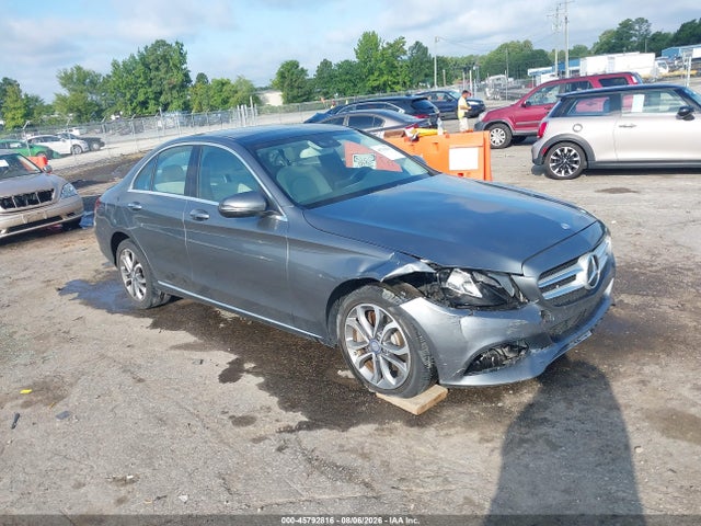 Продаж на аукціоні авто 2017 Mercedes-benz C 300 4matic, vin: 55SWF4KB2HU198266, номер лоту: 45792816