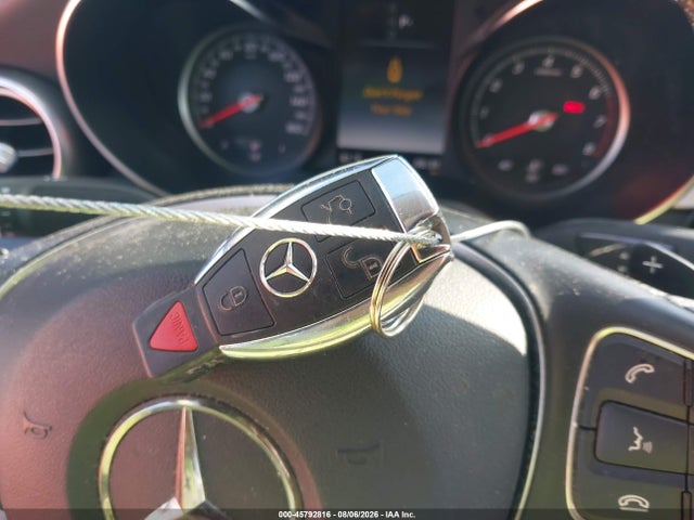Продаж на аукціоні авто 2017 Mercedes-benz C 300 4matic, vin: 55SWF4KB2HU198266, номер лоту: 45792816