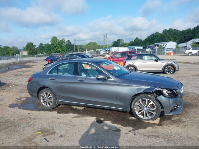 Продаж на аукціоні авто 2017 Mercedes-benz C 300 4matic, vin: 55SWF4KB2HU198266, номер лоту: 45792816