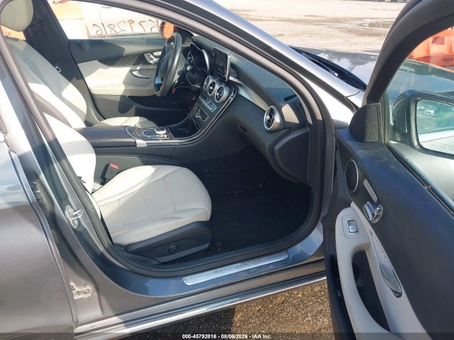 Продаж на аукціоні авто 2017 Mercedes-benz C 300 4matic, vin: 55SWF4KB2HU198266, номер лоту: 45792816