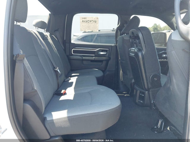 Продажа на аукционе авто 2024 Ram 2500 Big Horn  4x4 6'4 Box, vin: 3C6UR5DL3RG101008, номер лота: 45792859