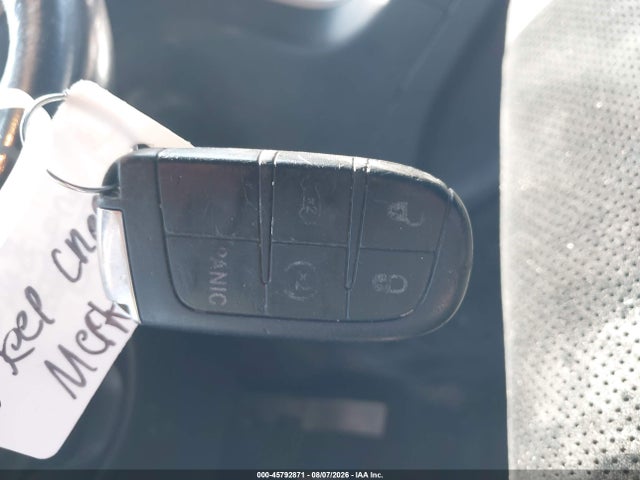 45792871 :رقم المزاد ، 1C4RJFAG4FC692662 vin ، 2015 Jeep Grand Cherokee Altitude مزاد بيع