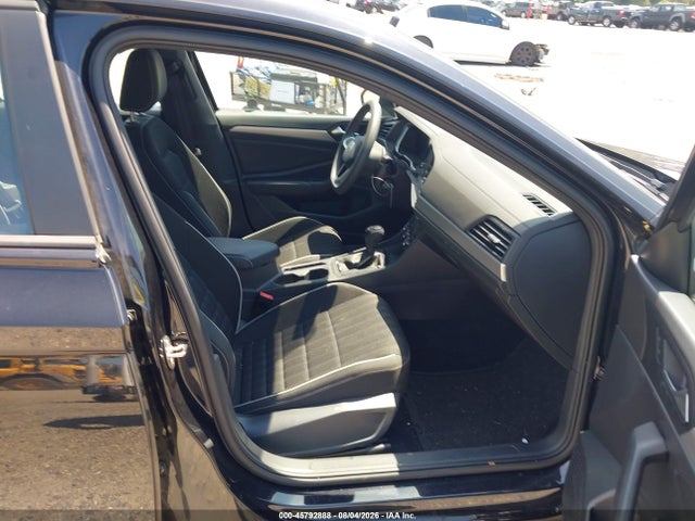 Продажа на аукционе авто 2022 Volkswagen Jetta 1.5t Sport, vin: 3VWBM7BU3NM026650, номер лота: 45792888