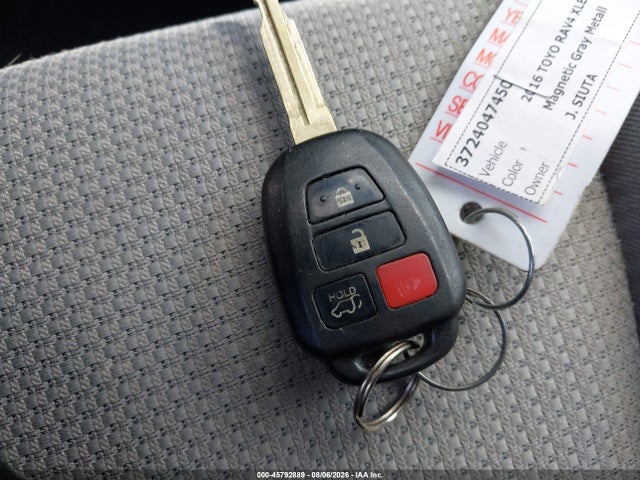 Toyota Rav4 Xle 2016 2T3RFREV7GW500290 Image 11