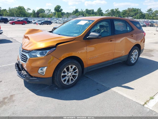 Chevrolet EQUINOX LS 2018 2GNAXHEV8J6149923 Image 2