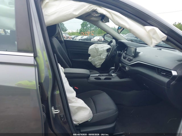 45792920 :رقم المزاد ، 1N4BL4BVXNN332074 vin ، 2022 Nissan Altima S Fwd مزاد بيع