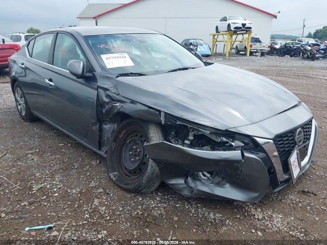 45792920 :رقم المزاد ، 1N4BL4BVXNN332074 vin ، 2022 Nissan Altima S Fwd مزاد بيع