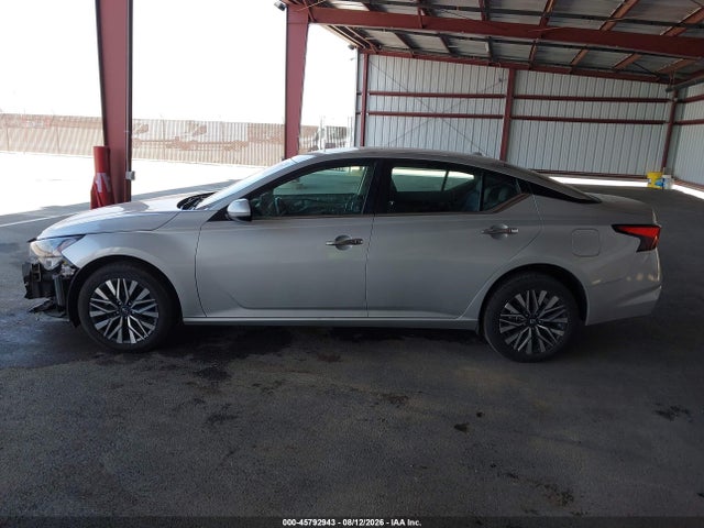 1N4BL4DW4PN315568 Nissan Altima Sv Intelligent Awd