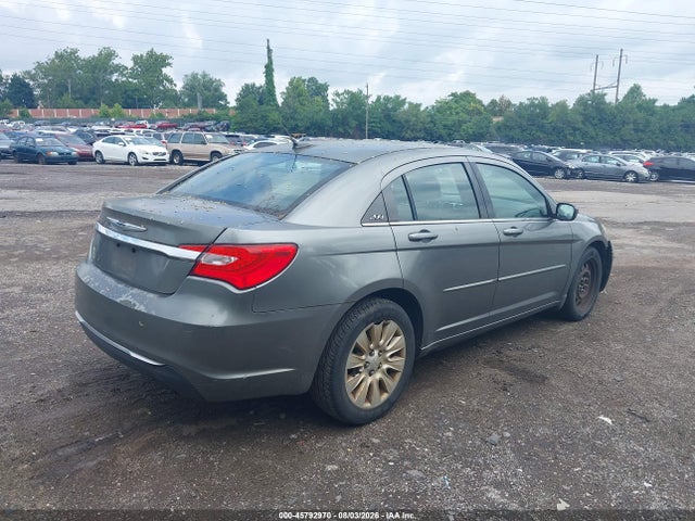 Продажа на аукционе авто 2012 Chrysler 200 Lx, vin: 1C3CCBAB4CN240776, номер лота: 45792970