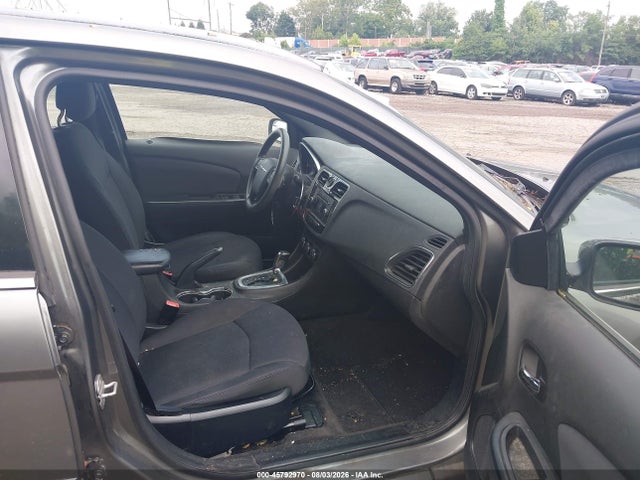 Продажа на аукционе авто 2012 Chrysler 200 Lx, vin: 1C3CCBAB4CN240776, номер лота: 45792970