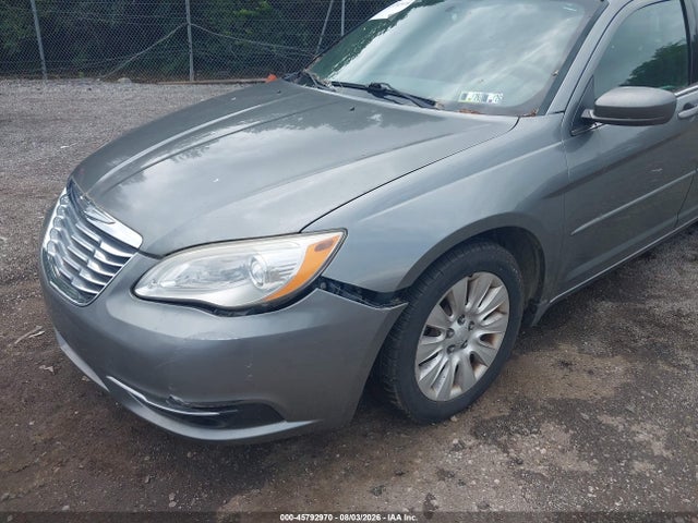 Продажа на аукционе авто 2012 Chrysler 200 Lx, vin: 1C3CCBAB4CN240776, номер лота: 45792970