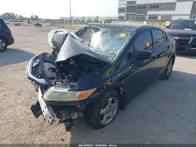45792971 :رقم المزاد ، 2HGFB2F55FH525015 vin ، 2015 Honda Civic Lx مزاد بيع