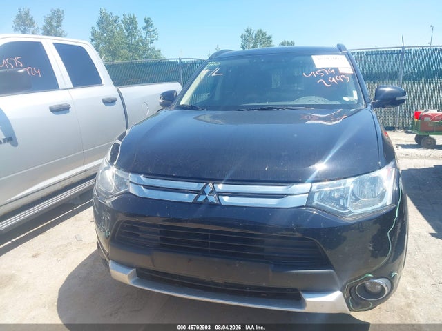 2015 Mitsubishi Outlander Se მანქანა იყიდება აუქციონზე, vin: JA4AD3A38FZ004055, აუქციონის ნომერი: 45792993