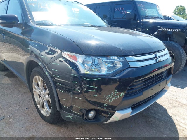 2015 Mitsubishi Outlander Se მანქანა იყიდება აუქციონზე, vin: JA4AD3A38FZ004055, აუქციონის ნომერი: 45792993