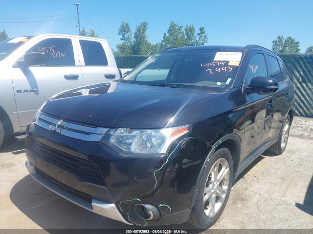 2015 Mitsubishi Outlander Se მანქანა იყიდება აუქციონზე, vin: JA4AD3A38FZ004055, აუქციონის ნომერი: 45792993