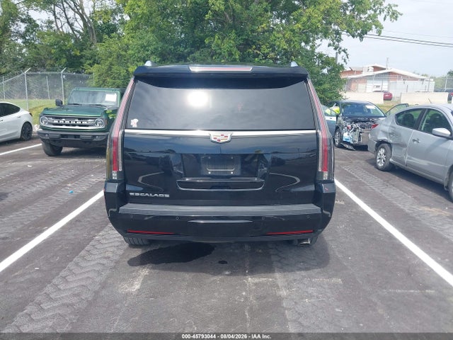 45793044 :رقم المزاد ، 1GYS4DKJ7GR131856 vin ، 2016 Cadillac Escalade Platinum مزاد بيع